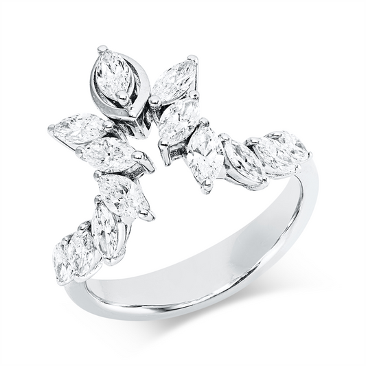 Ring 18 kt WG, 6 Nav. 0,45 ct, F-si, 7 Nav. 0,95 ct, F-si