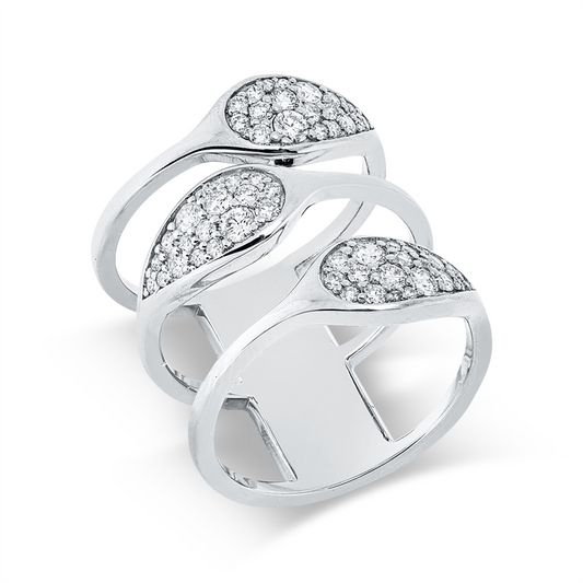 Ring 18 kt WG, 44 Brill. 0,43 ct, TW-si, 6 Brill. 0,18 ct, TW-si, 3 Brill. 0,13 ct, TW-si