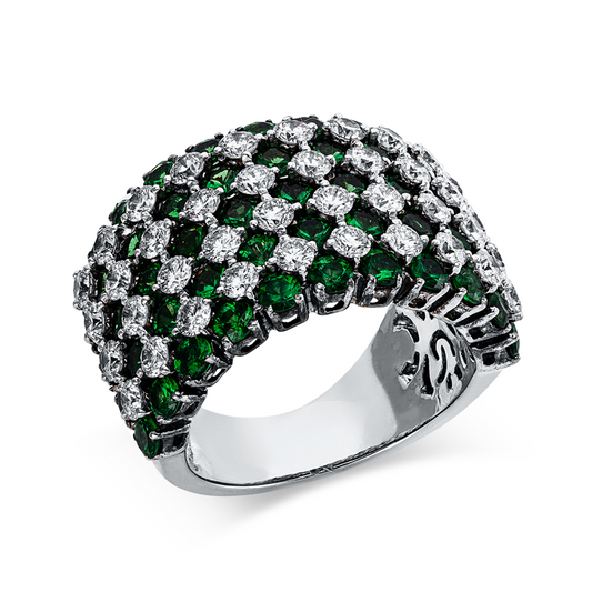 Ring 18 kt WG, 40 Brill. 2,12 ct, TW-vsi/si, 55 Tsavorith 3,96 ct grün