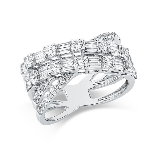 Ring 18 kt WG, 24 Bag. 0,49 ct, TW-si, 38 Brill. 0,90 ct, TW-si