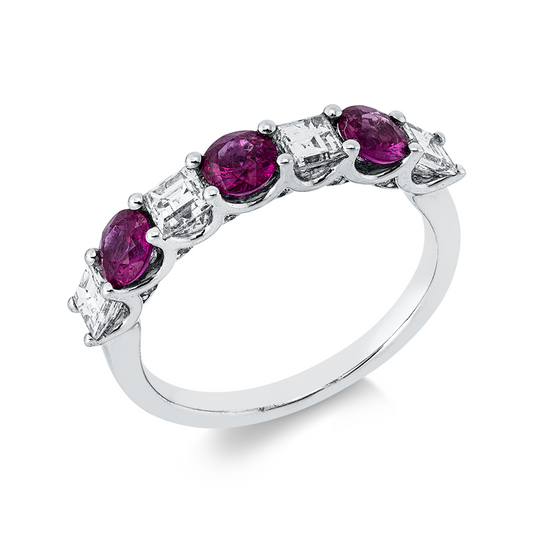 Ring 18 kt WG, 4 Assher 0,72 ct, TW-vsi/si, 12 Brill. 0,05 ct, TW-si, 3 Rubine 0,87 ct rot