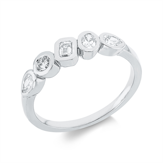 Ring 18 kt WG, 1 Sm.schliff 0,10 ct, TW-si, 2 Tropfen 0,20 ct, TW-si, 1 Oval 0,10 ct, TW-si, 1 Brill. 0,10 ct, TW-si