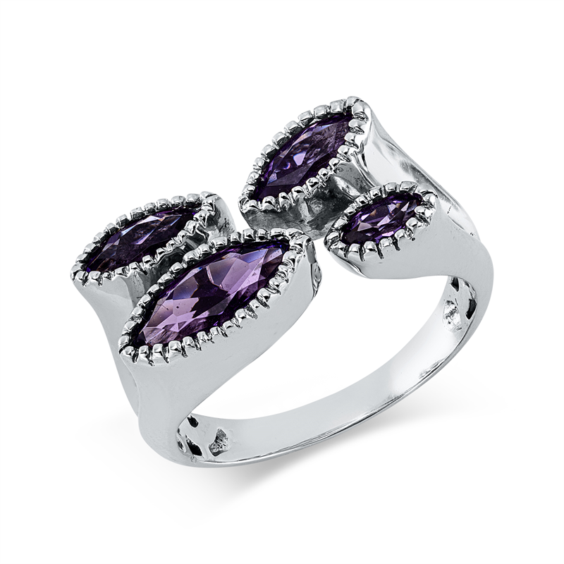 Ring 14 kt WG, 4 Amethyste 0,65 ct lila