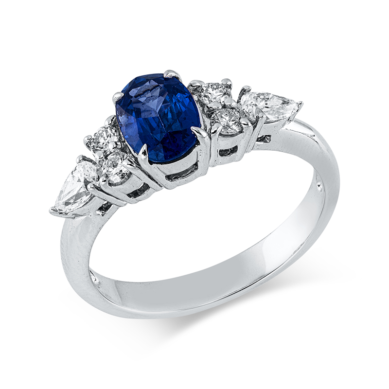 Ring 18 kt WG, 2 Tropfen 0,27 ct, TW-vsi, 4 Brill. 0,17 ct, TW-si, 1 Saphir 1,00 ct blau