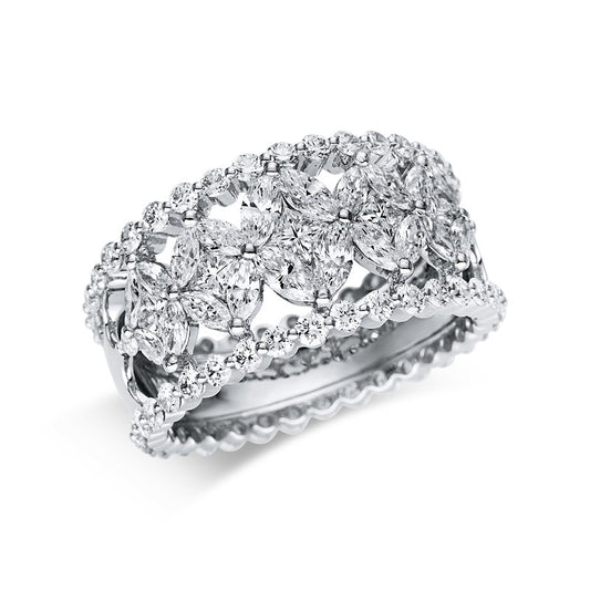 Ring 18 kt WG, 5 Princ. 0,29 ct, TW-si, 20 Nav. 0,84 ct, TW-si, 70 Brill. 1,26 ct, TW-si
