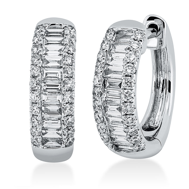 Creolen 18 kt WG, 22 Bag. 0,47 ct, TW-si, 44 Brill. 0,30 ct, TW-si