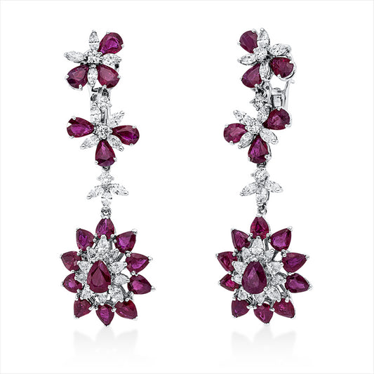 Ohrschmuck 18 kt WG, 42 Brill. 3,02 ct, TW-vsi/si, 8 Brill. 0,47 ct, TW-vsi/si, 34 Rubine 15,76 ct rot