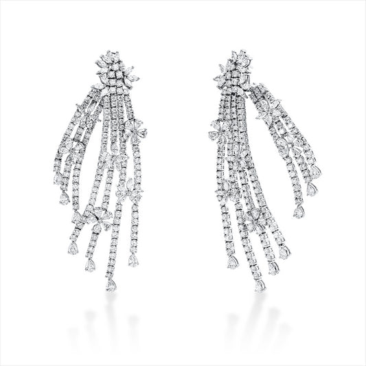 Ohrschmuck 18 kt WG, 44 Tropfen 6,26 ct, I, 54 Nav. 4,13 ct, I-si, 276 Brill. 10,56 ct, TW-si