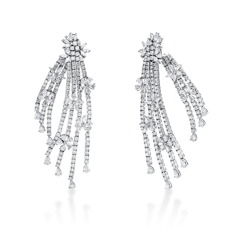 Ohrschmuck 18 kt WG, 44 Tropfen 6,26 ct, I-si, 54 Nav. 4,13 ct, I-si, 276 Brill. 10,56 ct, TW-si