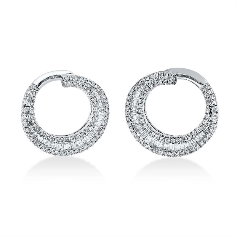 Creolen 18 kt WG, 65 Trap. 0,70 ct, TW-vsi, 154 Brill. 0,91 ct, TW-si