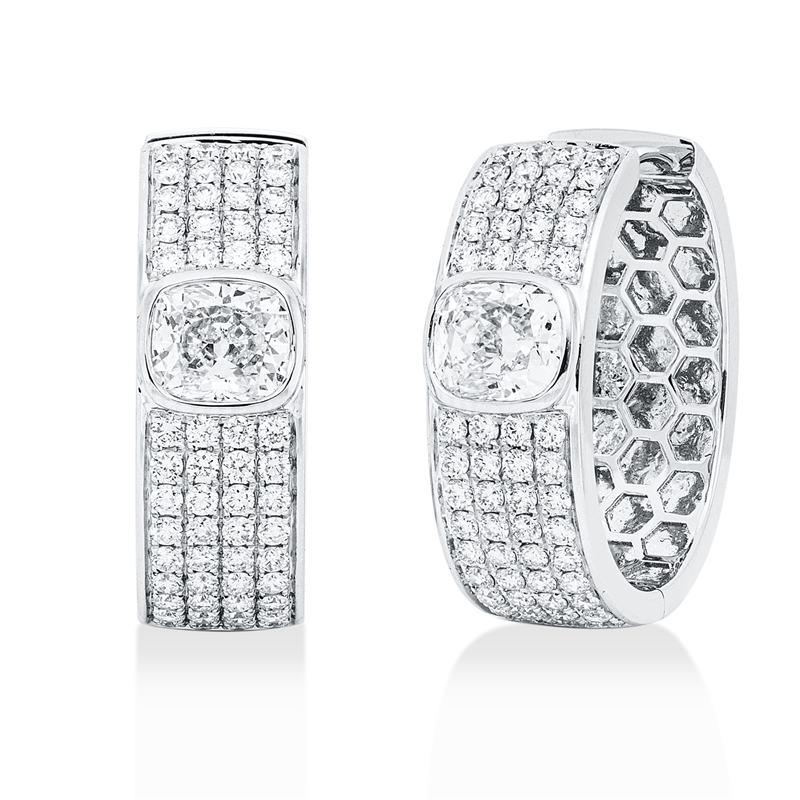Creolen 18 kt WG, 2 Cushion 1,43 ct, F-vsi, 112 Brill. 0,98 ct, F-vsi