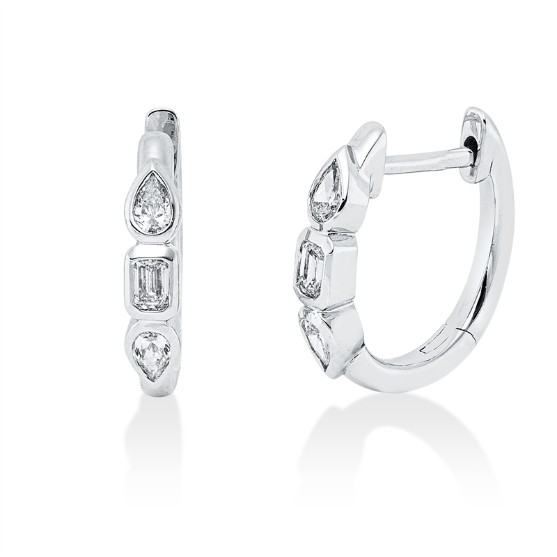 Ohrhänger 18 kt WG, 2 Sm.schliff 0,14 ct, TW-si, 4 Tropfen 0,20 ct, TW-si