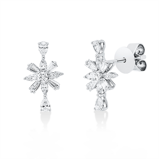 Ohrstecker 18 kt WG, 8 Trap. 0,25 ct, 4 Tropfen 0,17 ct,  8 Nav. 0,19 ct, 2 Brill. 0,07 ct, TW-si