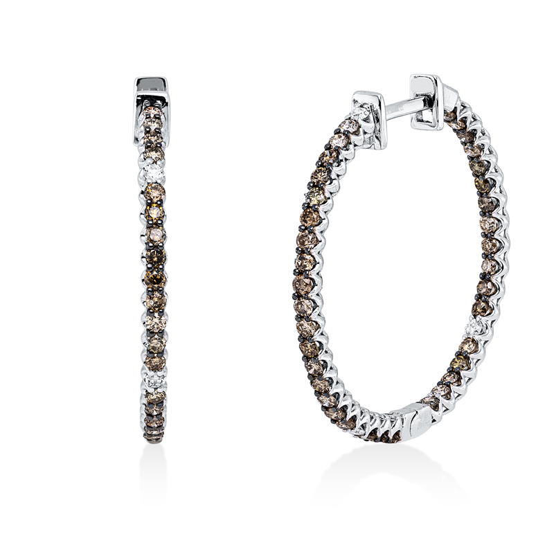 Creolen 18 kt WG, Fassung teils schwarz rhodinie, 6 Brill. 0,09 ct, TW-si, 74 Brill. 1,20 ct, braun