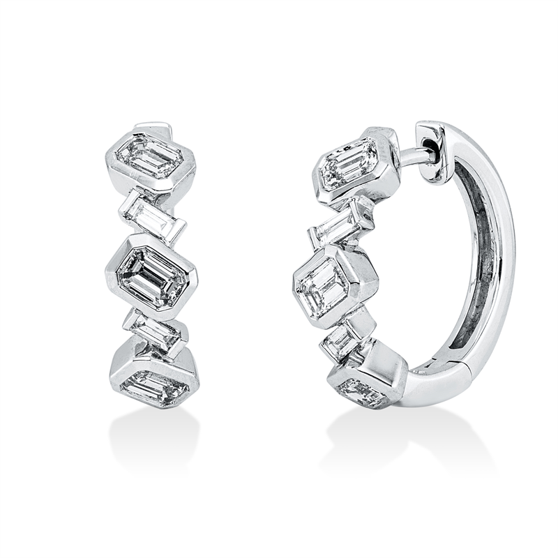 Creolen 18 kt WG, 6 Sm.schliff 0,85 ct, TW-vsi, 4 Bag. 0,15 ct, TW-si