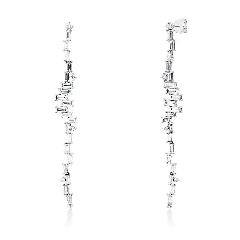 Ohrschmuck 18 kt WG, 30 Bag. 3,02 ct, TW-vvs, 10 Trap. 0,92 ct, TW-vvs, 10 Brill. 0,51 ct, TW-si