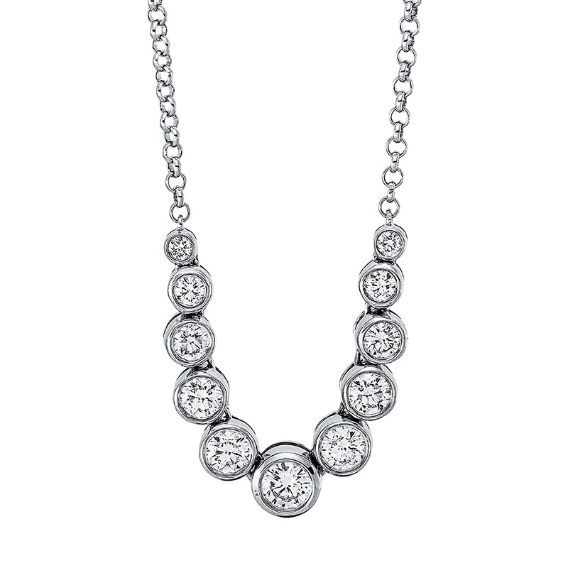 Collier 18 kt WG, mit ZÖ 40 cm, 4 Brill. 0,55 ct, TW-si, 1 Brill. 0,19 ct, TW-si, 6 Brill. 0,32 ct, TW-si