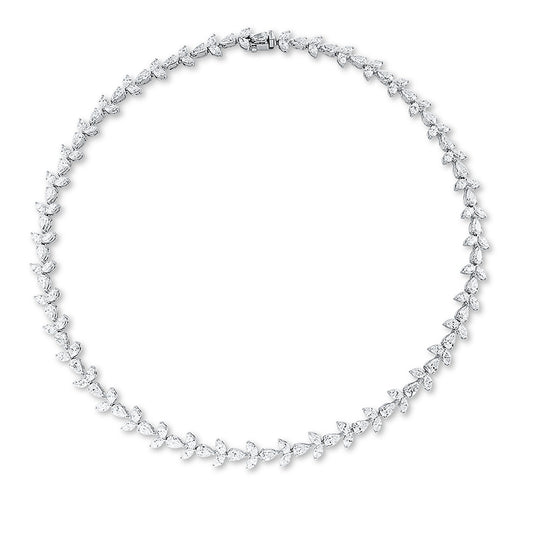 Collier 18 kt WG, 43 Tropfen 10,48 ct, TW-si, 86 Nav. 11,72 ct, TW-si