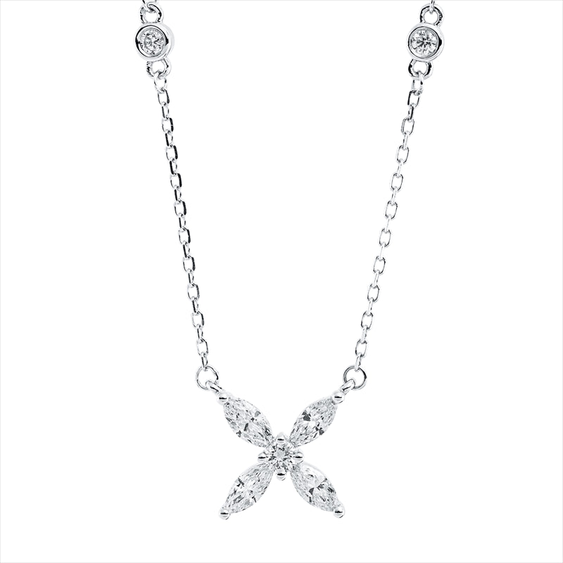 Collier 18 kt WG, mit ZÖ 40 cm, 4 Nav. 0,32 ct, TW-vsi, 3 Brill. 0,09 ct, TW-si