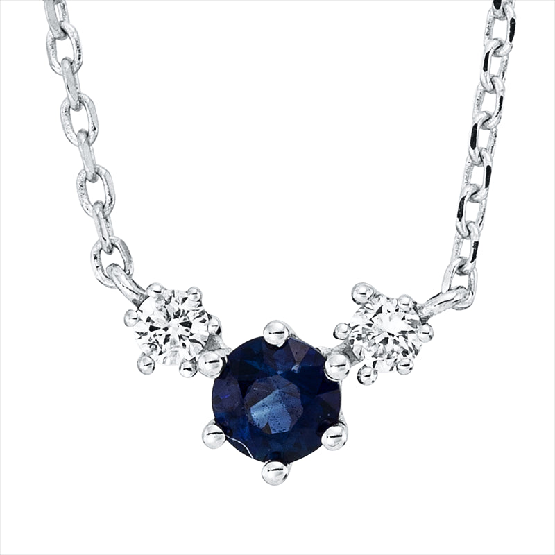 Collier 18 kt WG, mit ZÖ 40 cm + 42 cm, 2 Brill. 0,05 ct, TW-si, 1 Saphir 0,14 ct blau