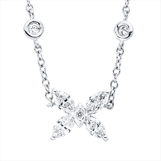 Collier 18 kt WG, mit ZÖ 42 cm, 4 Nav. 0,34 ct, TW-si, 3 Brill. 0,03 ct, TW-si