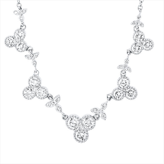 Collier 18 kt WG, 1 Brill. 0,01 ct, TW-si, 12 Brill. 0,56 ct, TW-si, 3 Brill. 0,24 ct, TW-si, 22 Brill. 0,12 ct, TW-si