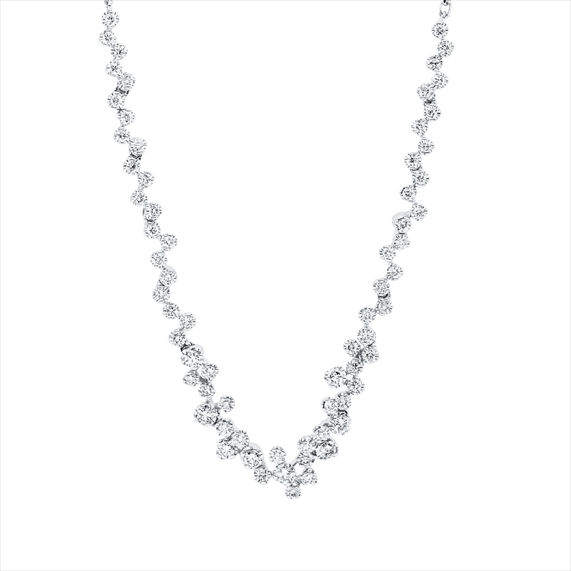 Collier 18 kt WG, mit ZÖ 40 cm + 43 cm, 68 Brill. 0,66 ct, W-si