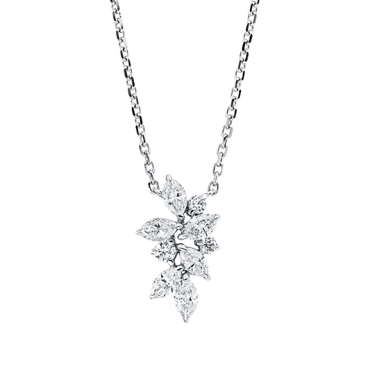Collier 18 kt WG, mit ZÖ 40 cm + 43 cm, 6 Nav. 0,41 ct, TW-si, 3 Brill. 0,07 ct, TW-si