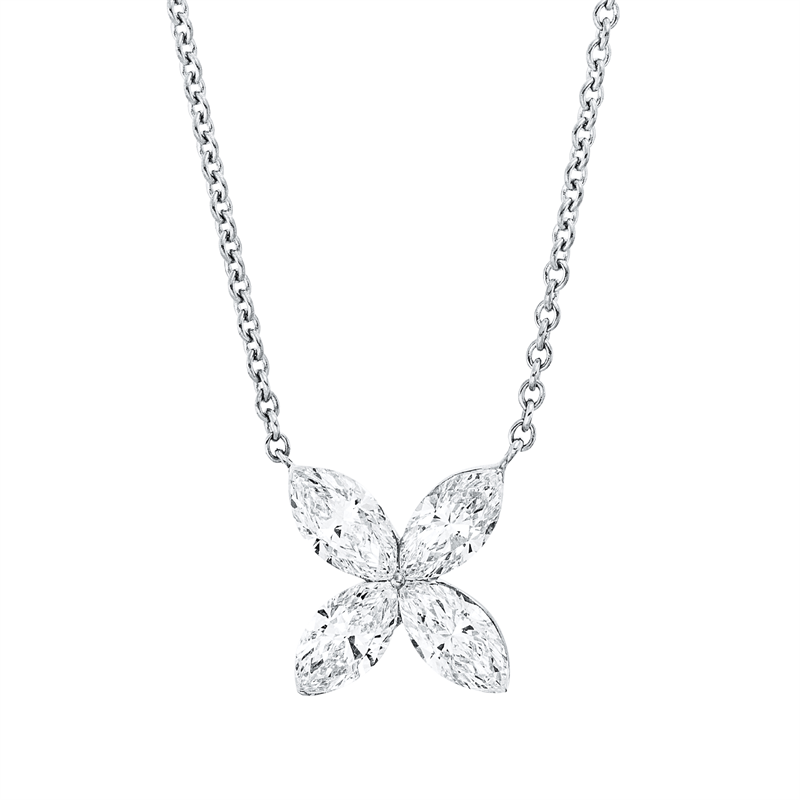 Collier 18 kt WG, 4 Nav. 1,12 ct, TW-si