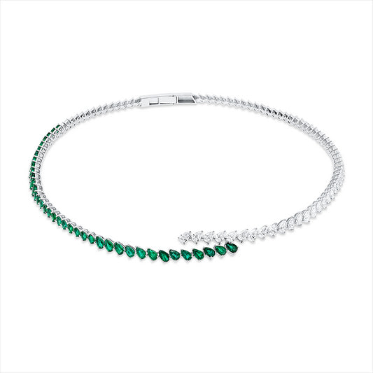 Collier 18 kt WG, 37 Tropfen 4,84 ct, TW-vsi/si, 38 Smaragde 5,82 ct grün