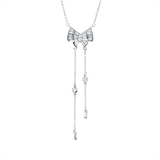 Collier 18 kt WG, mit ZÖ 40 cm, 24 Trap. 0,50 ct, TW-vsi, 8 Brill. 0,24 ct, TW-si
