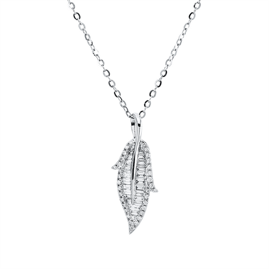 Collier 18 kt WG, mit ZÖ 40 cm + 42,5 cm, 22 Bag. 0,28 ct, TW-si, 33 Brill. 0,12 ct, TW-si