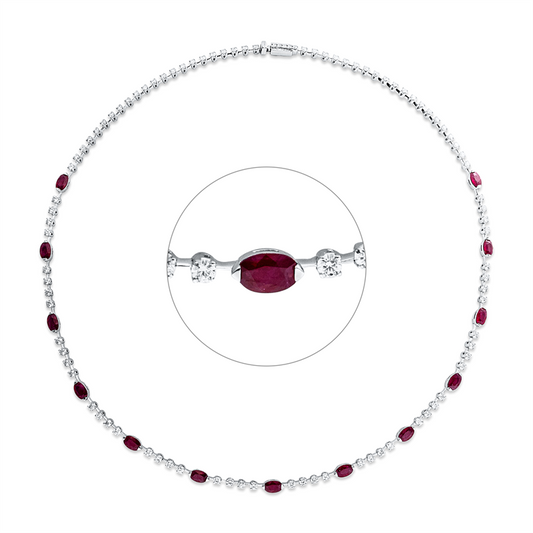 Collier 18 kt WG, 5 Brill. 0,09 ct, TW-vsi/si, 90 Brill. 4,13 ct, TW-vsi/si, 13 Rubine 6,75 ct rot