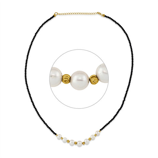 Collier 18 kt GG, 164 Spinel 24,60 ct schwarz, 2 SW weiß 5 mm, 2 SW weiß 5,5 mm, 3 SW weiß 6 mm