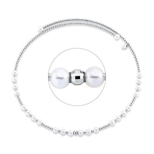 Collier 18 kt WG, 24 ZP weiß 4,5 mm