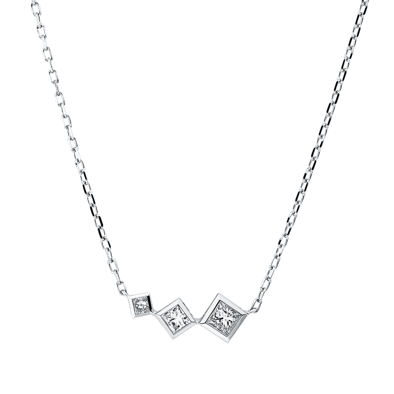 Collier 18 kt WG, ZÖ 40,6+43 cm, 2 Princ. 0,26 ct, TW-si, 1 Princ. 0,04 ct, TW-si