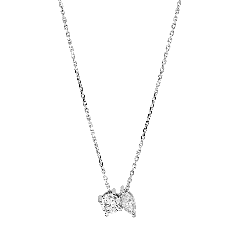 Collier 18 kt WG, mit ZÖ 42 cm, 1 Nav. 0,13 ct, TW-si, 1 Brill. 0,24 ct, TW-si