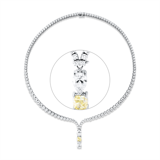 Collier 18 kt WG, 2 Tropfen 2,03 ct, W-vsi/si, 125 Brill. 16,31 ct, TW-si, 1 Cushion 1,13 ct, gelb-vsi
