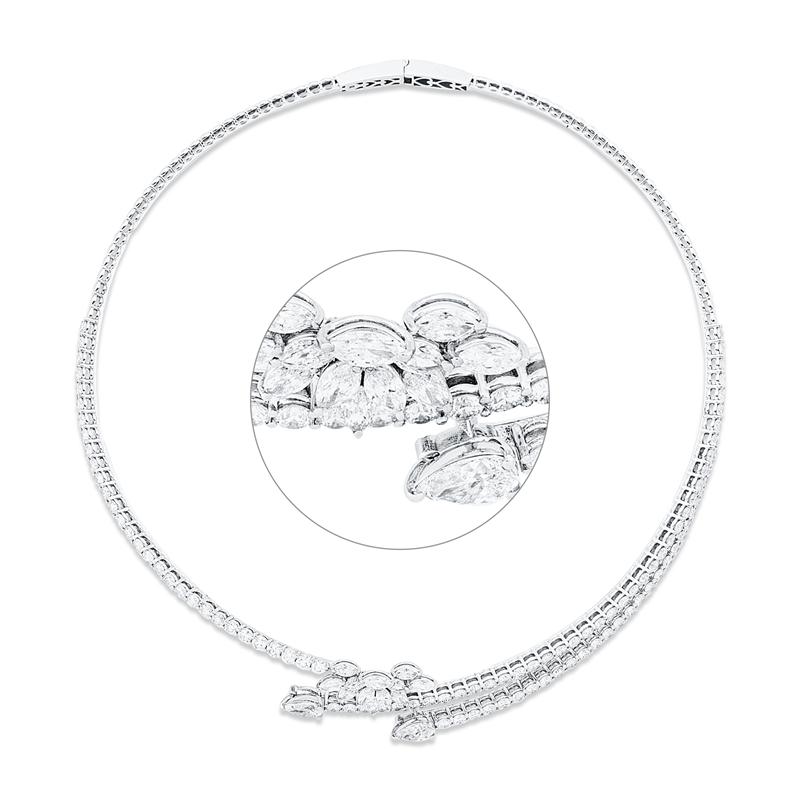 Collier 18 kt WG, choker, 11 Nav. 1,29 ct, 1 Nav. 0,22 ct, 2 Tropfen 1,40 ct, 99 Brill. 8,62 ct, F-si