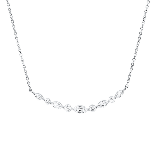 Collier 18 kt WG, mit ZÖ 40 cm, 42,5cm, 1 Nav. 0,09 ct, 4 Nav. 0,18 ct, TW-si, 4 Brill. 0,16 ct, TW-si