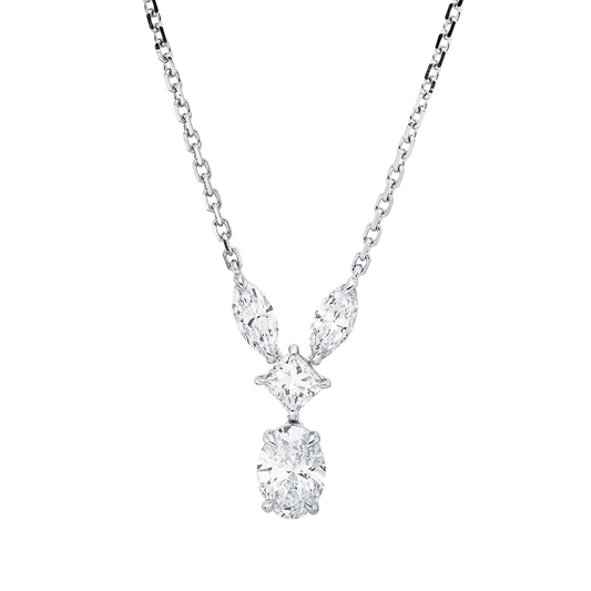 Collier 18 kt WG, 1 Oval 0,50ct, D/F-vvs, 2 Nav. 0,26ct, 1 Princ. 0,18ct, D/F-si