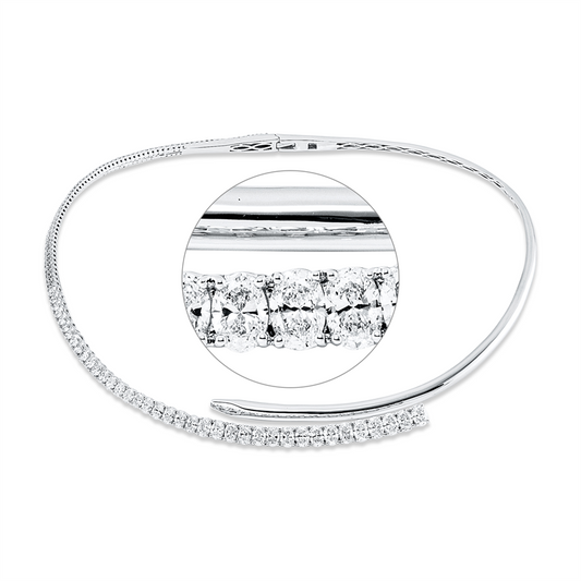 Collier 18 kt WG, 38 Oval 6,32 ct, D/F-vsi/si, 139 Brill. 1,99 ct, D/F-vsi/si