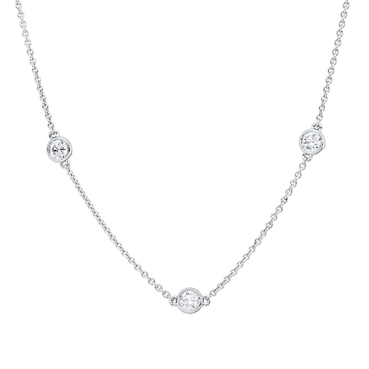 Collier 18 kt WG, mit ZÖ 41 cm + 42,3 cm, 13 Brill. 1,09 ct, TW-si