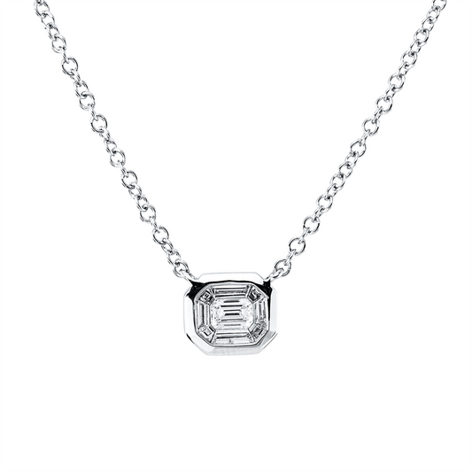 Collier 18 kt WG, mit ZÖ 40,6 cm, 1 Sm.schliff 0,15 ct, TW-si, 8 Trap. 0,21 ct, TW-si