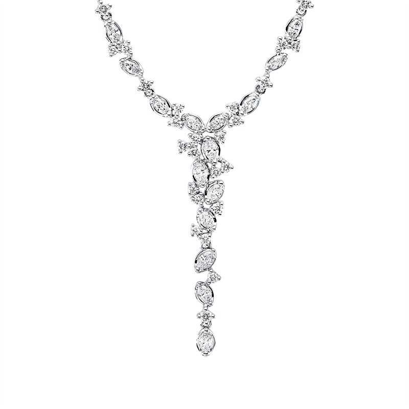 Collier 18 kt WG, mit ZÖ 40 cm, 17 Nav. 0,77 ct, TW-vsi, 25 Brill. 0,44 ct, TW-si