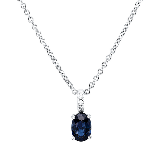 Collier 18 kt WG, mit ZÖ 42 cm, 3 Brill. 0,02 ct, TW-si, 1 Saphir 0,65 ct blau