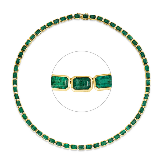 Collier 14 kt GG, 57 Smaragde 31,24 ct grün
