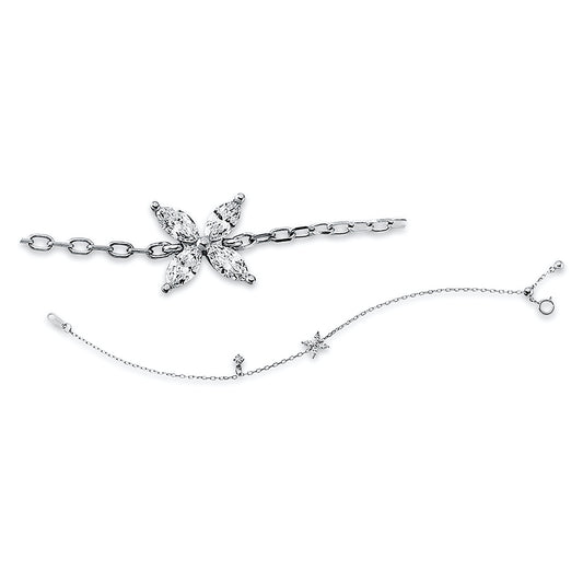 Armband 18 kt WG, Länge variabel, 4 Nav. 0,15 ct, TW-si, 1 Brill. 0,06 ct, TW-pi