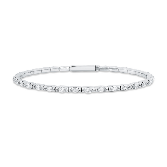 Armreif 14 kt WG, 30 Nav. 2,81 ct, TW-si