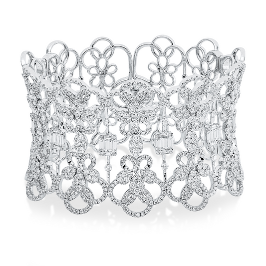 Armreif 18 kt WG, 36 Bag. 1,27 ct, TW-si, 806 Brill. 7,25 ct, TW-si